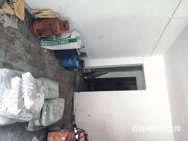 急急急！火车站附近一楼空商铺出租，可分割无任何中介费用， - 图片 1
