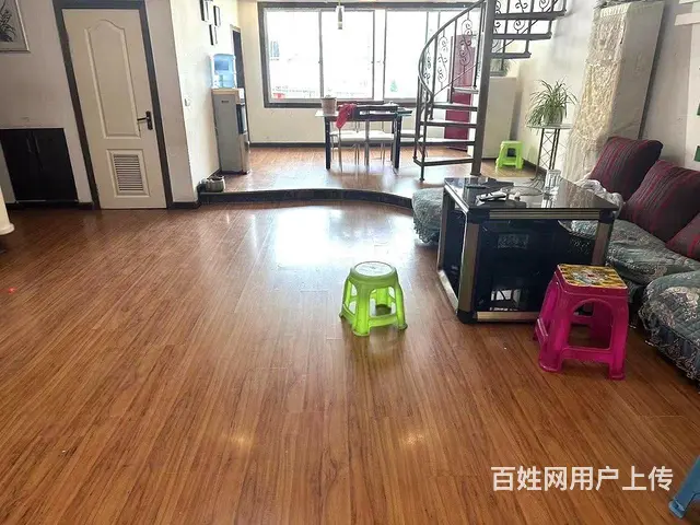 银开楼上六楼楼中楼四个卧室带楼顶花园临近一小十九小 - 图片 3