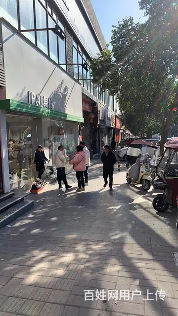 郑辉百货旁临街商铺出租。 - 图片 2
