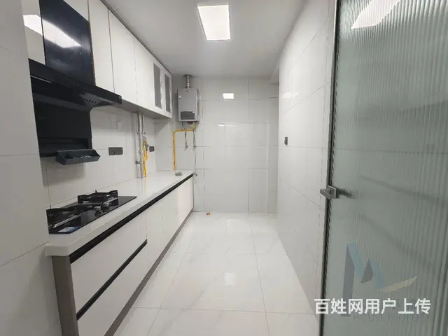 市中心精装两室带车位集中供暖配套齐交通便利 - 图片 2