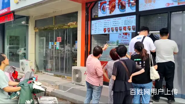 投资什么小吃生意好?张成荣电烤鸡架加盟省心征服市场 - 图片 2
