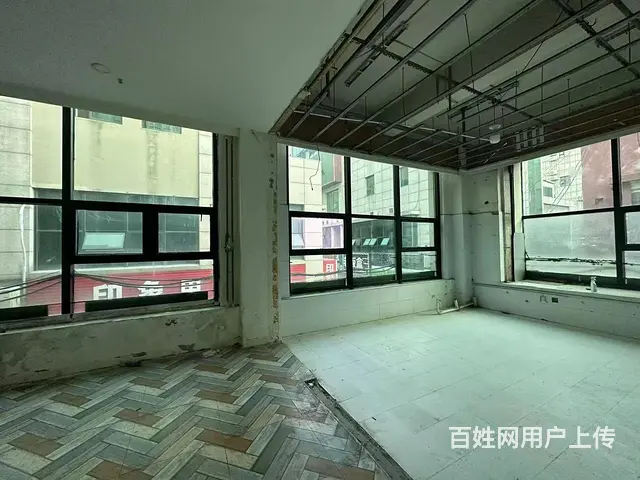 (旺铺猫)：兖州 银座商业步行街转角商铺房东直租 - 图片 4