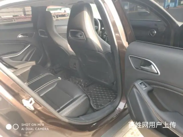 奔驰 奔驰GLA级 2017款 GLA 200 1.6T 双 - 图片 1