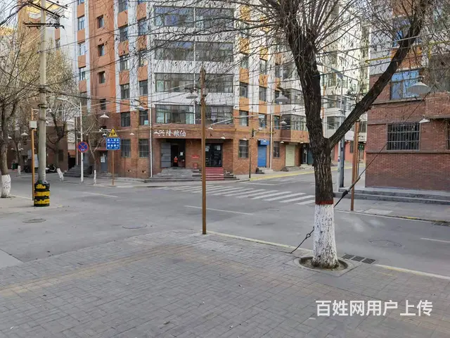 7426（七P）个人城中区夜市中心十字临街旺铺转让 - 图片 1