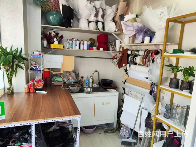 铁西区虹桥路大门脸花店出兑 - 图片 3