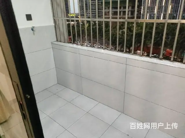 海口湾     华秀大厦3房精装修 - 图片 4