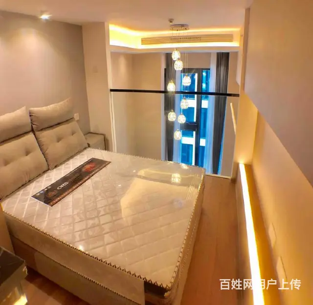 悦郡城精装1房LOFT公寓克拉天玺东渡酩悦都会风华红街公寓 - 图片 1