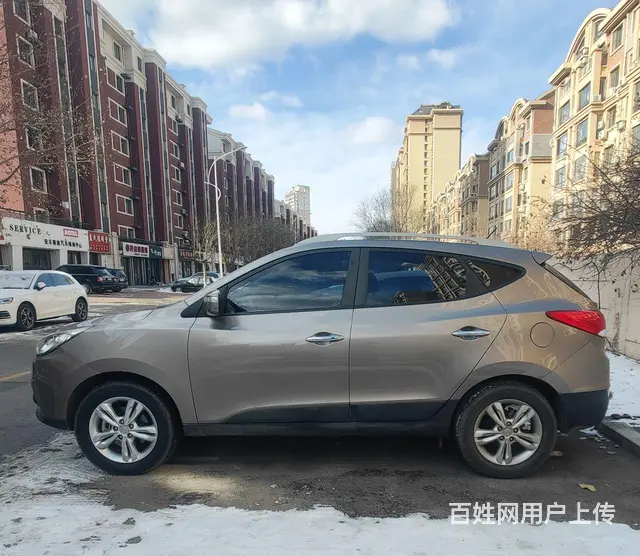 现代ix35 2012款 2.4 手自一体 GLS 两驱尊贵 - 图片 3