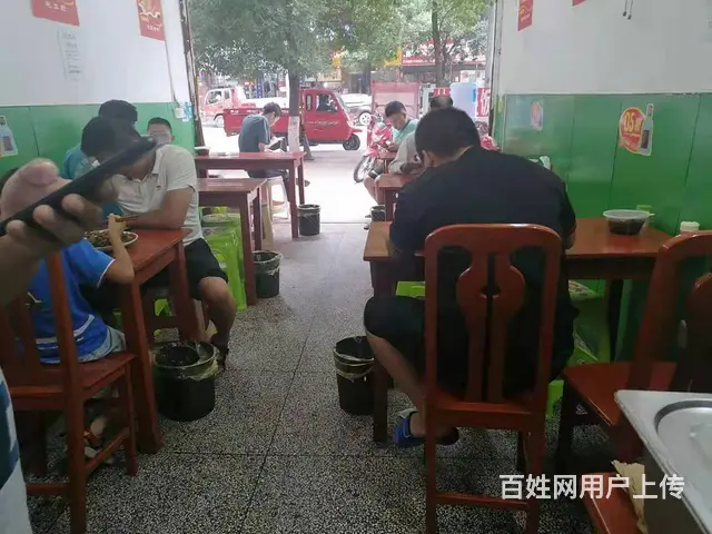 都匀市环城西路35平餐馆转让 - 图片 1