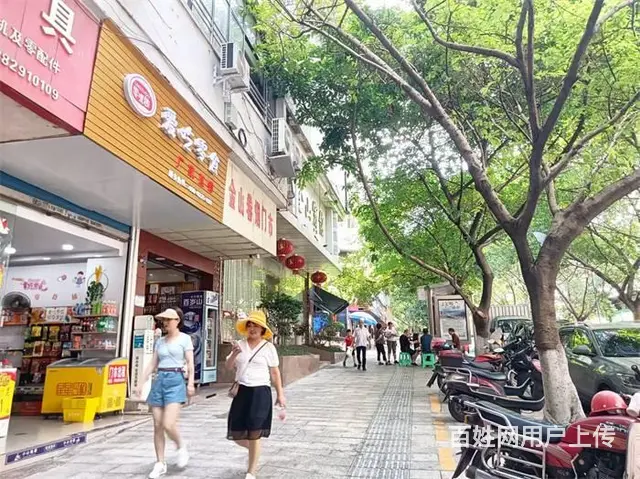 【同城搜铺网】内张家湾19平零食店转让（带夹层，可空转） - 图片 3