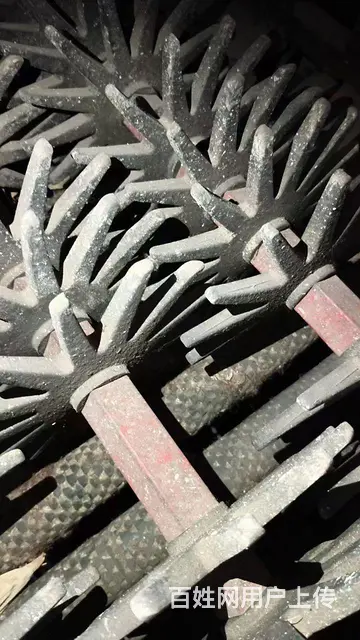玉米收割机。 - 图片 4