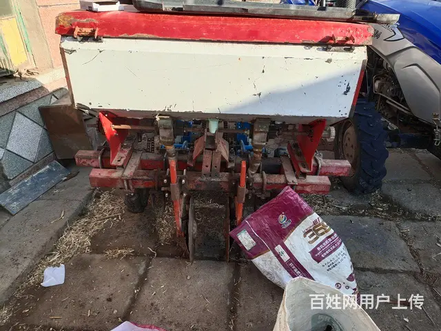 出售播种机 - 图片 3