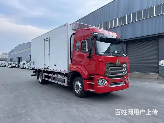 重汽豪沃6米8白条猪运输冷藏车可以拉多少吨白条猪 - 图片 9