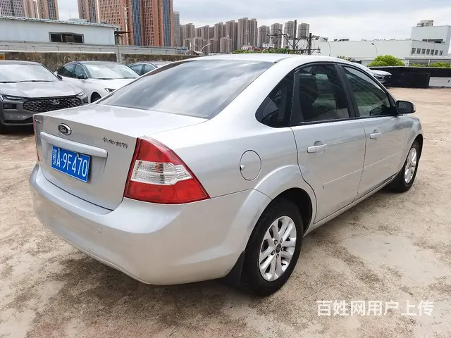 福特 福克斯 2013款 经典福克斯-三厢 1.8 手动 时 - 图片 4