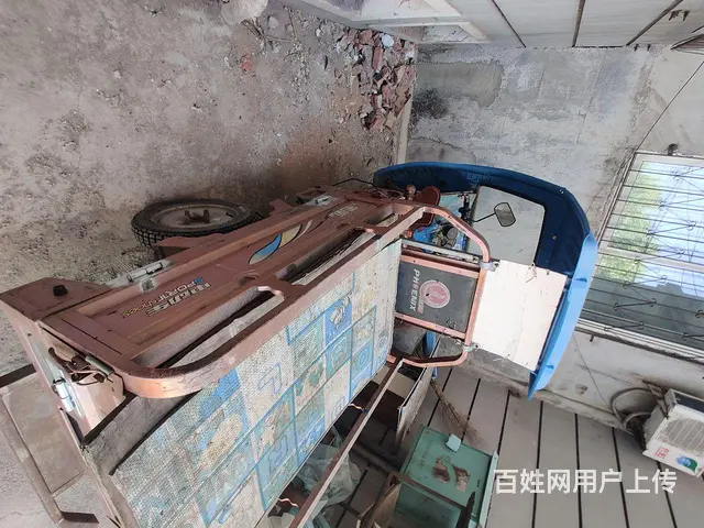 电动三轮车，带车棚，大电瓶，新换的电瓶 - 图片 1