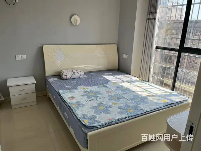 上高紫金国际电梯清爽三房家具家电全配三空调包物业和网络急出租 - 图片 1