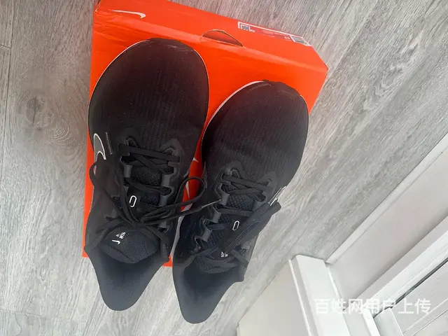 正品耐克41.42大世界专卖店买的 - 图片 3