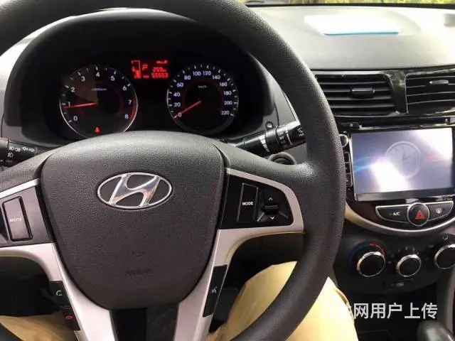 现代 瑞纳 2014款 1.4 自动 TOP 顶级 - 图片 2