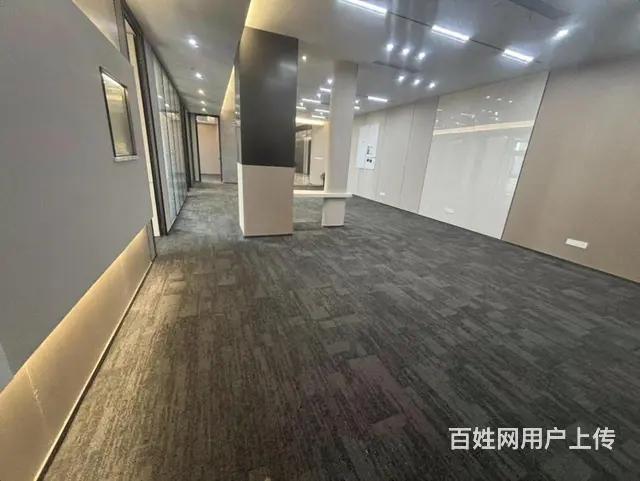 地铁口100米正对电梯口，房东配齐家具，远程智能控制 - 图片 6