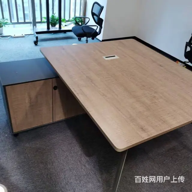 低价出售实木老板桌书柜，员工桌椅会议桌包送装 - 图片 8
