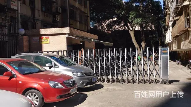 东塘 小区 带装修 有院子 三室一厅 上枫树山 看 - 图片 11