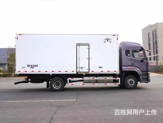 重汽豪沃6米8蔬菜水果保鲜冷藏车可以拉多少吨冻货 - 图片 8