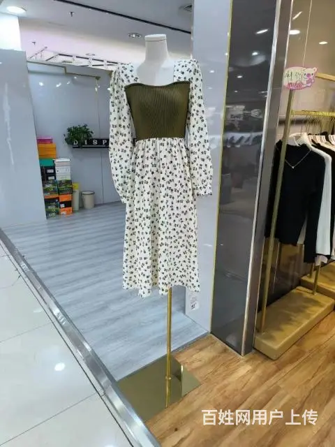 （同城）（空转1万3）经区豪业圣迪58平服装店转让 - 图片 3