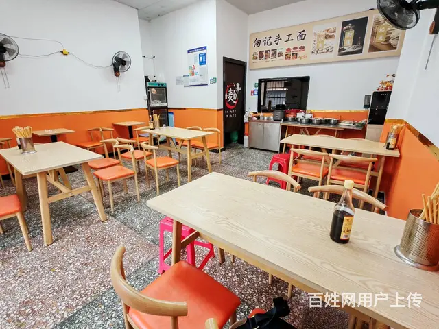 （老板本人）急转！五千师生学校正对面临街餐馆优价转让6433 - 图片 2