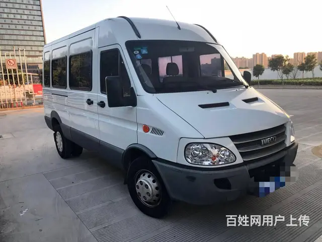 依维柯长轴中顶6座支持分期首付2万开走包过户 - 图片 2