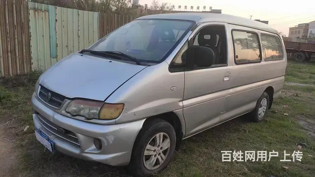 加长版东风风行7座 - 图片 1