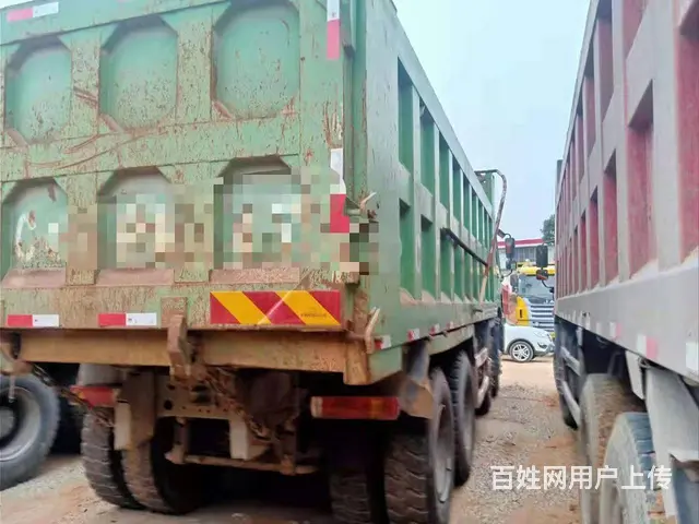 二手7米大箱 豪沃前四后八自卸车19年380马力 - 图片 3