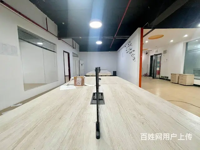 （老板本人）麓谷新长海全新精装写字楼带办公家具房东直租 - 图片 4