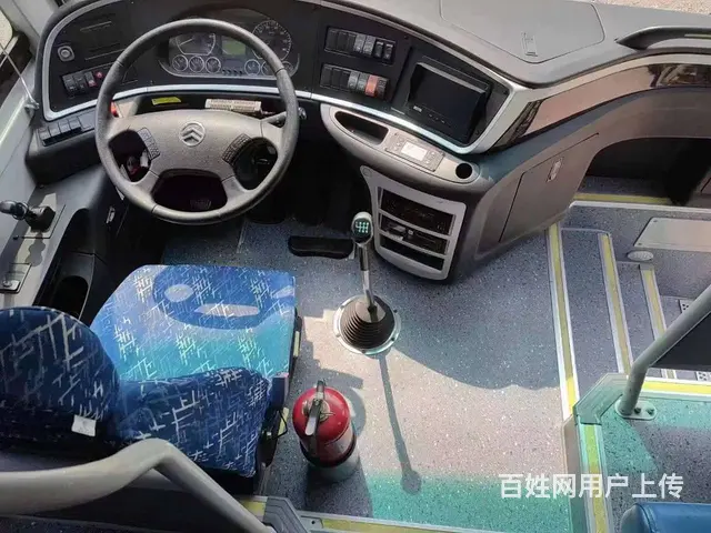 2020年10月 国五38座四缸金旅6887客车 - 图片 3