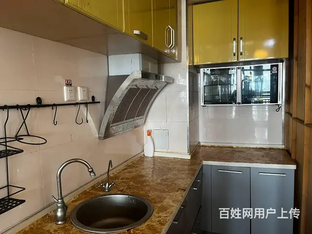 幸福大厦 商住两用1厅 中等装修 - 图片 1