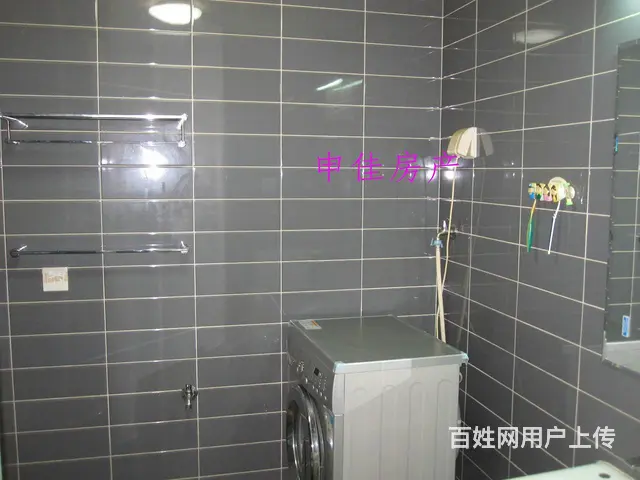 火车站大悦城振华商厦附近阳光100精装三室一厅客厅有窗户出租 - 图片 4