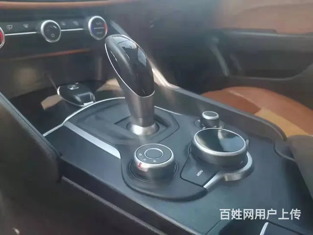 阿尔法-罗密欧Giulia 2018款 2.0T 手自一体 - 图片 7