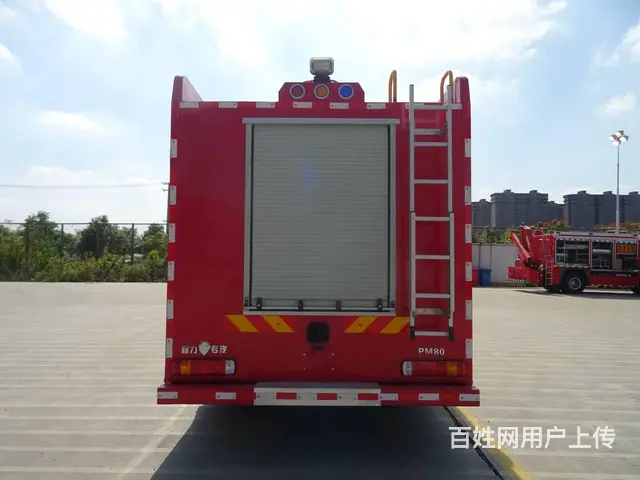 豪沃8吨水罐消防车可分期包上户 - 图片 5