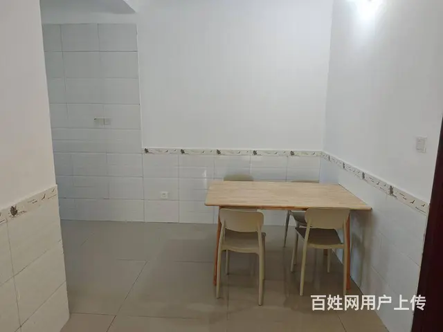 上高商城南路四楼两室屋内干净基本家具家电全配5千5可选择楼层 - 图片 3