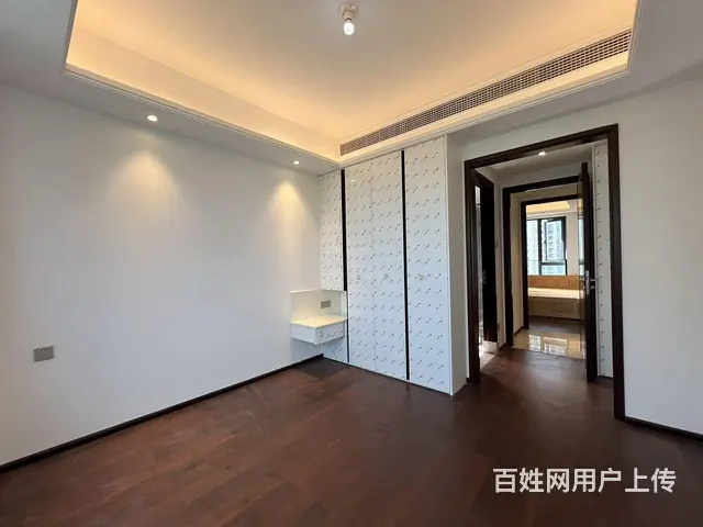 4号线 高层看湖 双阳台 南北通透 全景落地窗 居 - 图片 4