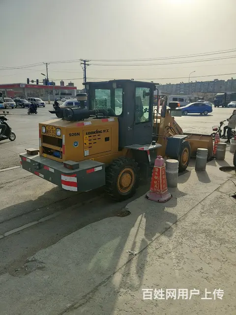 出卖2022年矮楼铲车，纯女士一手车，实表工作20 - 图片 2