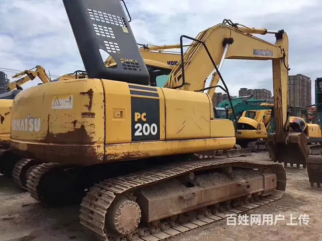 小松200-7二手挖掘机，纯土方机，全国包运可按揭 - 图片 1