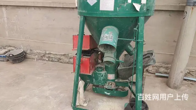 低价出售搅拌罐带粉碎机 - 图片 1