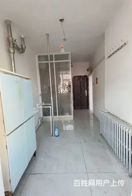 位于批发城西门对面，二楼，交通便利 - 图片 4