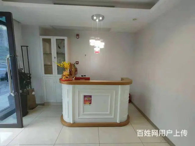 新北区绿都万和城150平美容店转让 - 图片 1