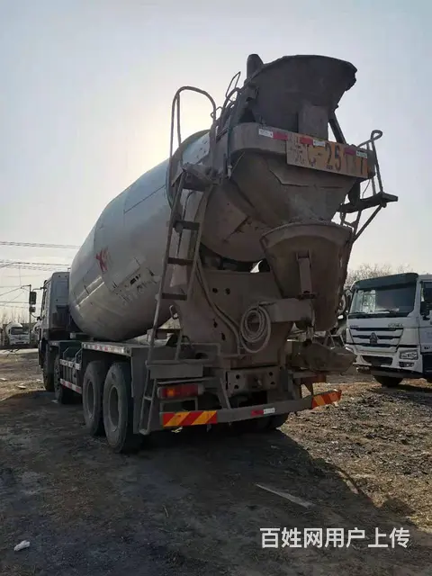 出售多台二手豪沃搅拌罐车  国五排放  马力380 - 图片 8