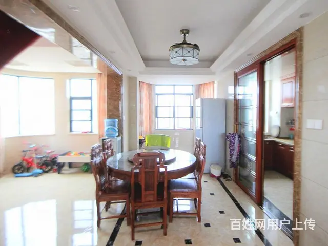 老八 中汇鑫国际精装修电梯复式楼，全套红木家具，采光视野好。 - 图片 3