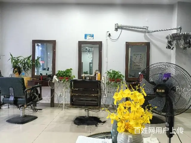转盘处临门面低价急转，门头宽大明亮 - 图片 11