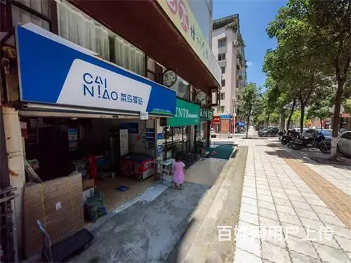 （达州铺源网）西外体育路滨江山语城旁35㎡快递店转让 - 图片 3