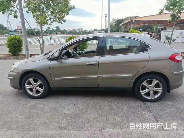 奇瑞A3 2011款 A3-两厢 1.6 手动 尊贵版 - 图片 5