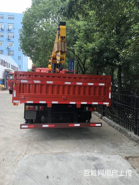 重汽豪曼4-5吨蓝牌随车吊 哪个厂家价格便宜 - 图片 8